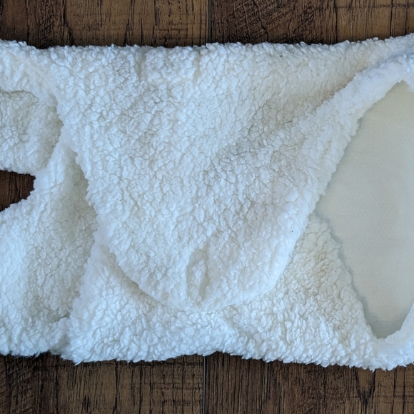 Fleece Wrap! A blanket for your baby that hugs them. - Picture 7 of 7